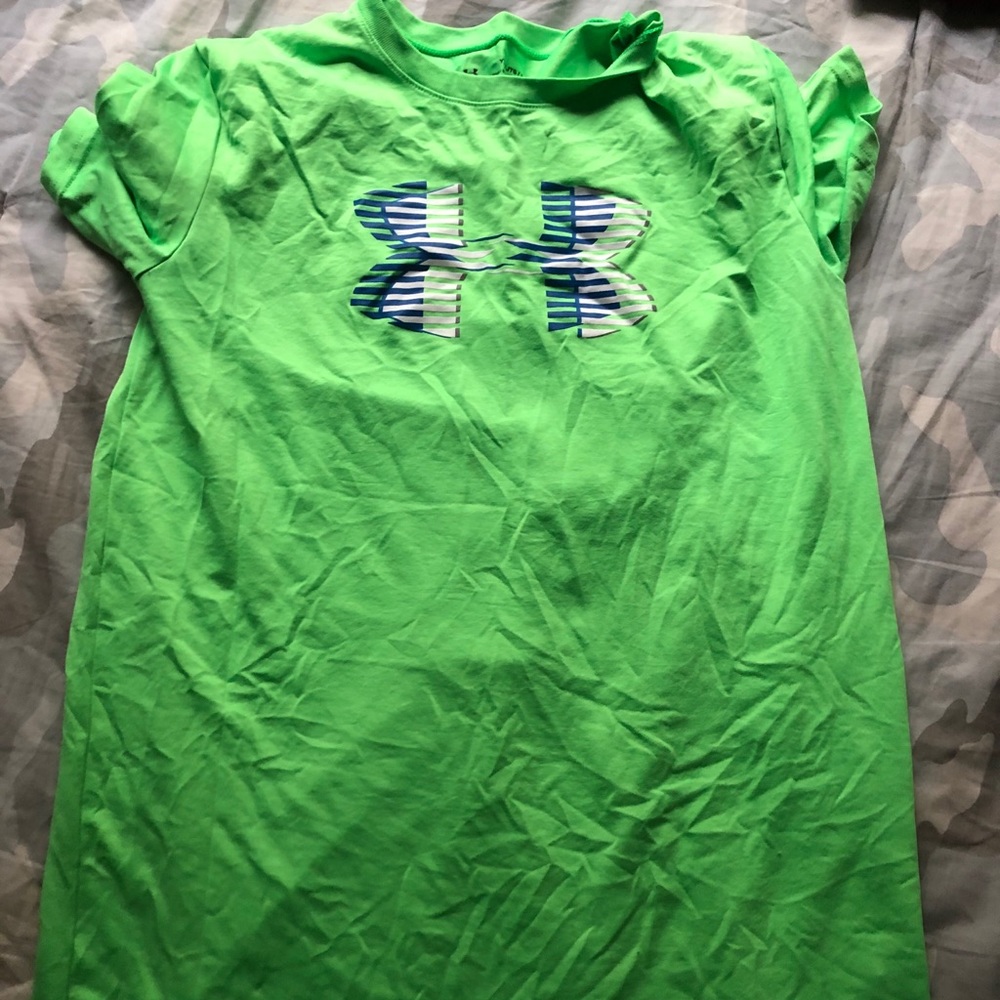 Under armour t shirt